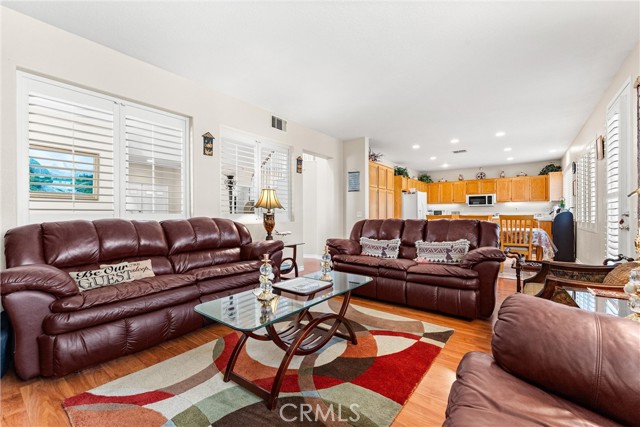 Detail Gallery Image 10 of 37 For 8705 E Running Springs, Anaheim,  CA 92808 - 4 Beds | 3 Baths