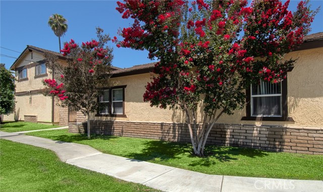 6411 Western Avenue, Buena Park CA: https://media.crmls.org/medias/996847ca-6d18-45b6-8319-cfd19e6e6ff0.jpg