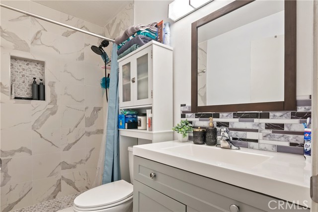 Detail Gallery Image 15 of 26 For 1195 Fitzgerald #G,  Simi Valley,  CA 93065 - 2 Beds | 2 Baths