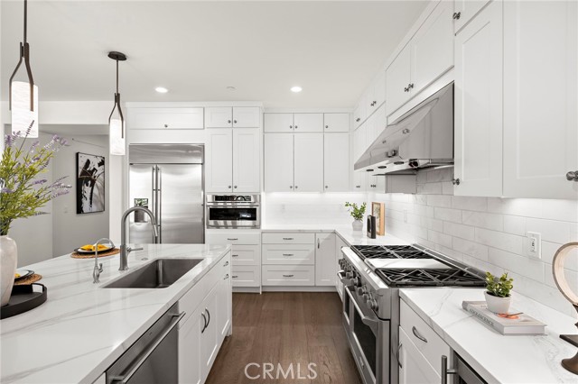 103 Aims, Irvine CA: https://media.crmls.org/medias/99697aad-e147-434b-ad09-e341d5764216.jpg