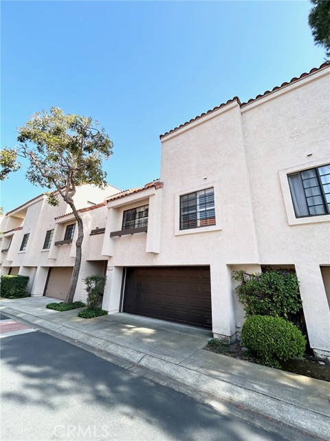 Detail Gallery Image 2 of 24 For 10910 Seville Ct #47,  Garden Grove,  CA 92840 - 2 Beds | 2 Baths