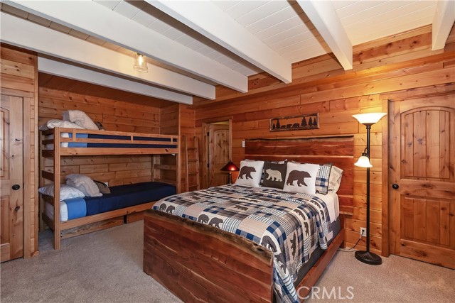 26621 Thunderbird Drive, Lake Arrowhead CA: https://media.crmls.org/medias/9969eadf-9df0-4624-b0c8-7f5d4a612c36.jpg