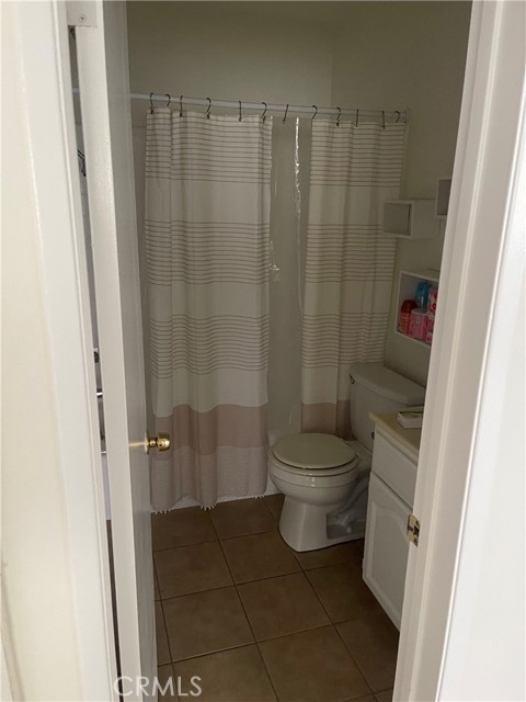 3813 Huron Avenue, Culver City CA: https://media.crmls.org/medias/996a123b-13af-44d1-b659-96fc868b083c.jpg