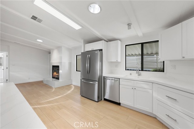 Detail Gallery Image 13 of 37 For 692 N Adele St #103,  Orange,  CA 92867 - 2 Beds | 2 Baths