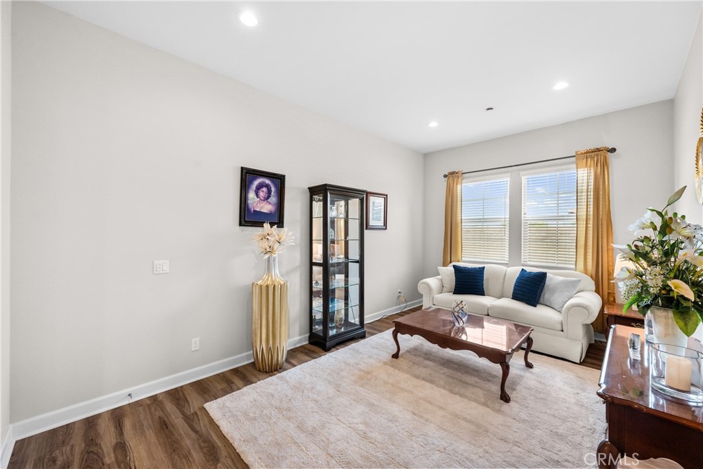 MLS #OC25159239 img 19