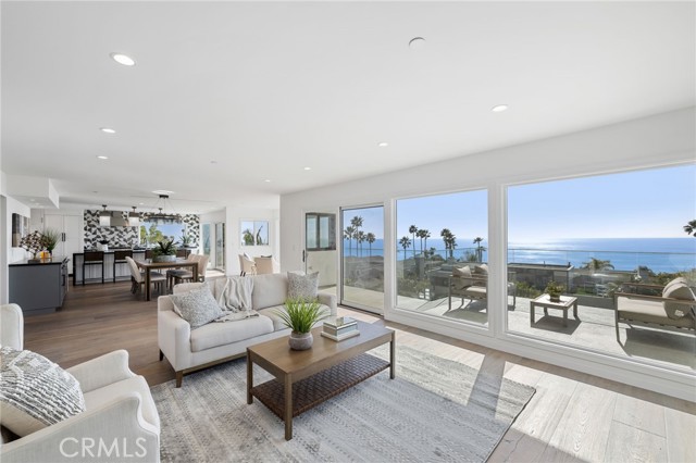 Detail Gallery Image 1 of 42 For 723 Balboa Ave, Laguna Beach,  CA 92651 - 4 Beds | 4 Baths