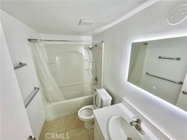 Detail Gallery Image 10 of 13 For 134 Clearbrook, Irvine,  CA 92614 - 2 Beds | 2 Baths