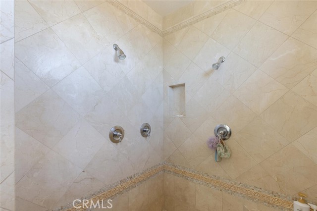 Detail Gallery Image 53 of 69 For 26406 Valley Oak Ln, Valencia,  CA 91381 - 5 Beds | 5/1 Baths