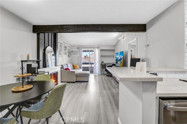 21800 Schoenborn, 260 photo 6
