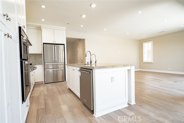 Detail Gallery Image 4 of 19 For 133 Oceano, Irvine,  CA 92602 - 3 Beds | 2/1 Baths