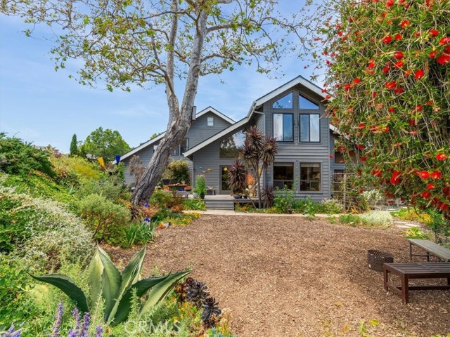 1750 La Luna Court, San Luis Obispo CA: https://media.crmls.org/medias/996f55de-9571-481f-af40-d72474d94cde.jpg