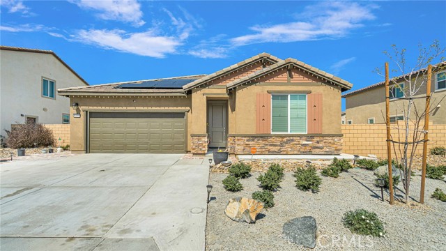 Detail Gallery Image 2 of 40 For 12454 Pinos Verde Ln, Victorville,  CA 92392 - 4 Beds | 2 Baths