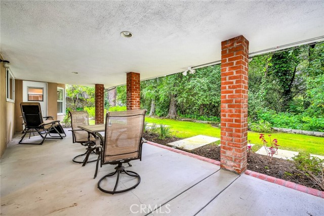 Detail Gallery Image 29 of 37 For 23232 Liahona Pl, Woodland Hills,  CA 91364 - 5 Beds | 3/1 Baths