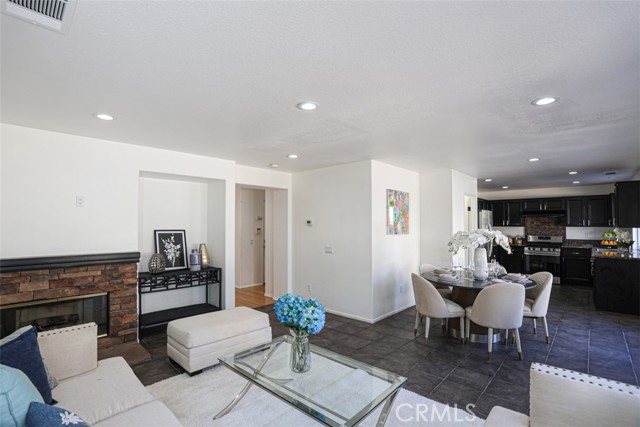 Detail Gallery Image 9 of 36 For 2433 N Cameo Ct, Orange,  CA 92865 - 4 Beds | 3 Baths