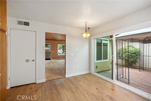 Detail Gallery Image 12 of 42 For 22951 Caminito Viento, Laguna Hills,  CA 92653 - 2 Beds | 1 Baths
