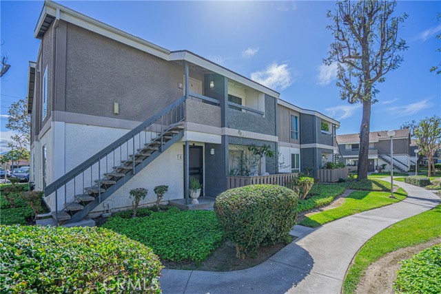 Detail Gallery Image 1 of 1 For 2833 S Fairview St #F,  Santa Ana,  CA 92704 - 2 Beds | 2 Baths