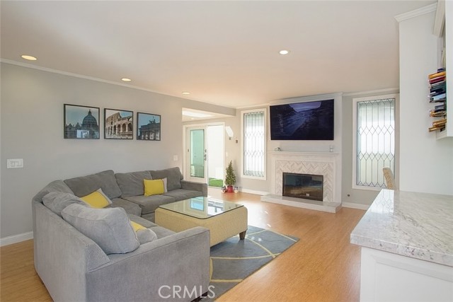 Detail Gallery Image 7 of 20 For 2123 Yacht Yankee, Newport Beach,  CA 92660 - 4 Beds | 3 Baths