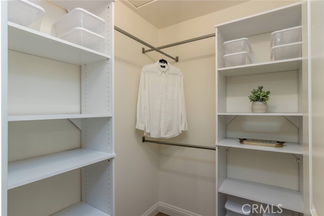 Detail Gallery Image 30 of 60 For 22218 Germain St #2,  Chatsworth,  CA 91311 - 4 Beds | 2/1 Baths