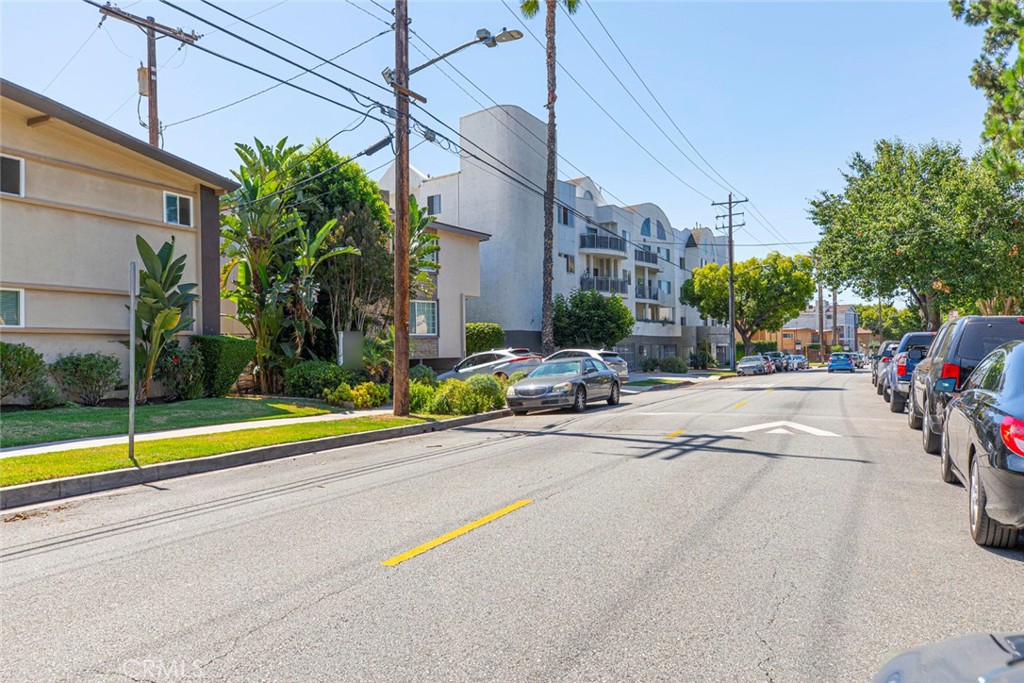1814 Grismer AvenueBurbank img 2