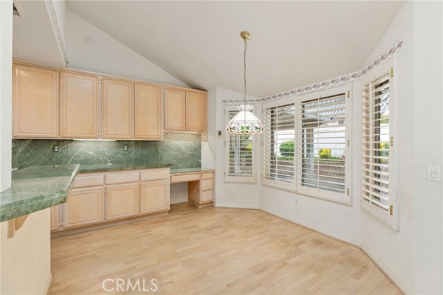 Detail Gallery Image 16 of 38 For 1557 Fairway Oaks Ave, Banning,  CA 92220 - 3 Beds | 2/1 Baths