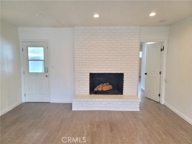 17557 Lemay Place, Lake Balboa CA: https://media.crmls.org/medias/997328bb-e55e-43be-8eec-31cf3812cf61.jpg