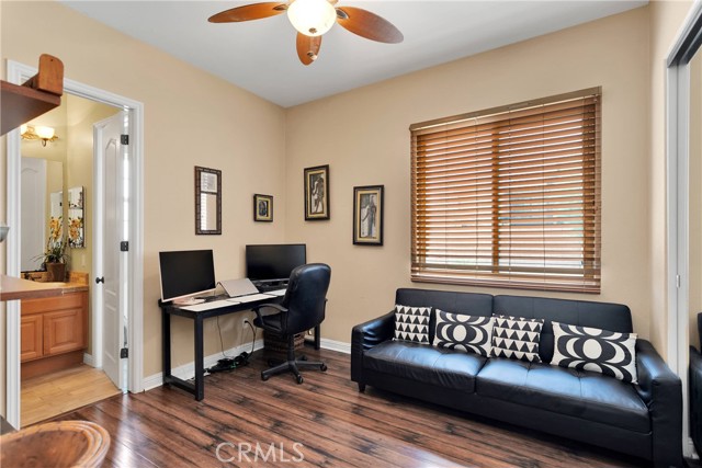 Detail Gallery Image 37 of 64 For 12982 Topsham, Apple Valley,  CA 92308 - 4 Beds | 3/1 Baths