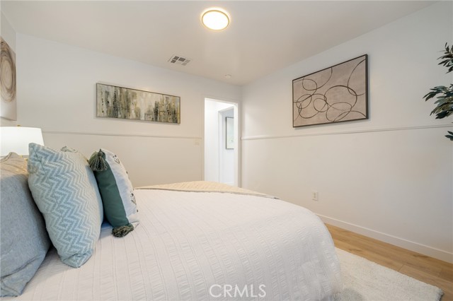 11012 Montgomery Avenue, Granada Hills CA: https://media.crmls.org/medias/9975a074-1f10-48a7-8d6c-47f4f7165b01.jpg