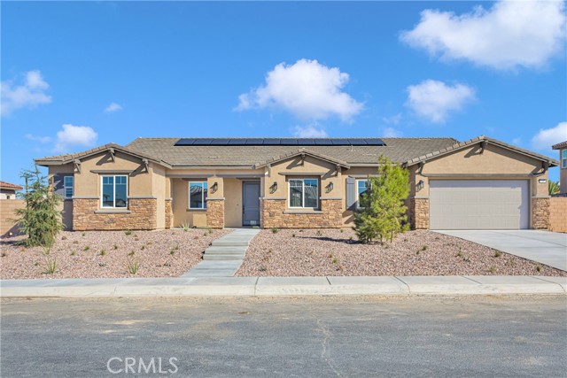 Detail Gallery Image 1 of 39 For 12961 Davona Dale Rd, Apple Valley,  CA 92308 - 5 Beds | 4/1 Baths