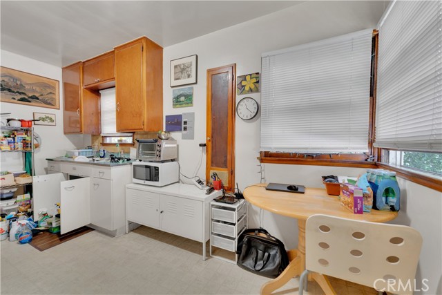 Detail Gallery Image 4 of 7 For 30 N 1st St #5,  Alhambra,  CA 91801 - 1 Beds | 1 Baths