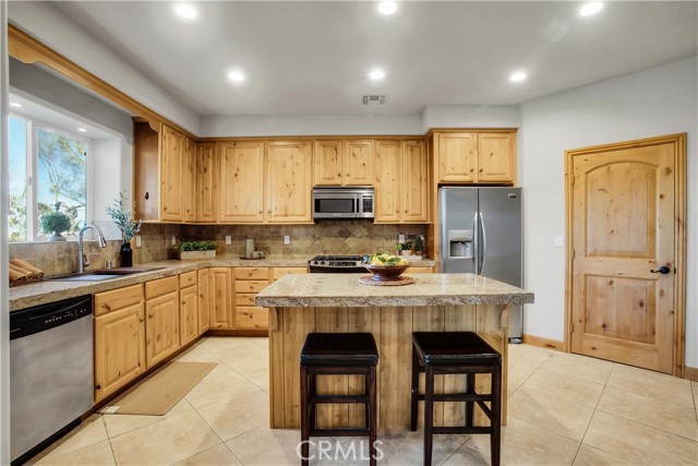 Detail Gallery Image 18 of 65 For 61218 Sandalwood Trl, Joshua Tree,  CA 92252 - 3 Beds | 2 Baths