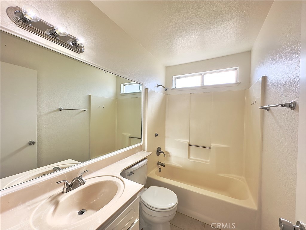 MLS #IV25168693 image #15