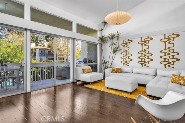 830 Camino Real, Redondo Beach, California 90277, 3 Bedrooms Bedrooms, ,2 BathroomsBathrooms,Residential,Sold,Camino Real,SB22033148