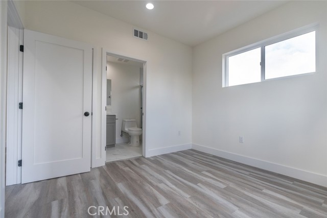 Detail Gallery Image 30 of 39 For 443 1/2 N Harvard Bld, Los Angeles,  CA 90004 - 4 Beds | 4 Baths