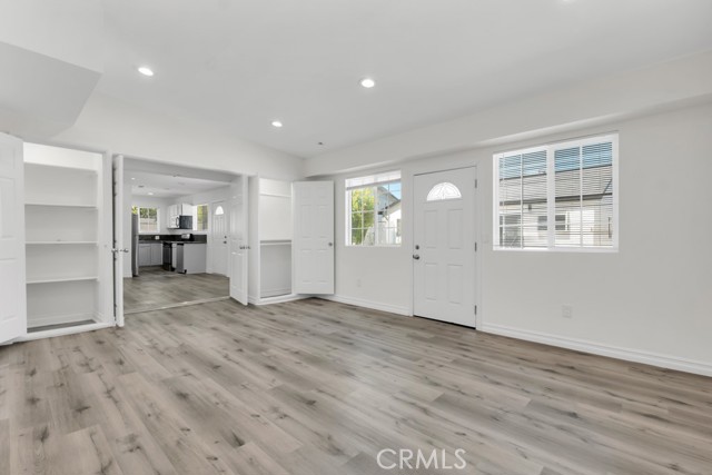 Detail Gallery Image 4 of 16 For 5436 Sylvia, Tarzana,  CA 91356 - 1 Beds | 1 Baths