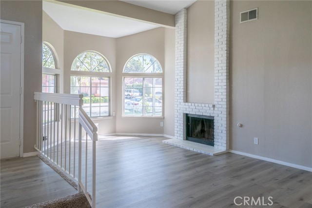Detail Gallery Image 8 of 36 For 578 Conifer Dr, Palmdale,  CA 93550 - 5 Beds | 2/1 Baths