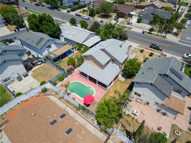 7980 Oleander Avenue, Fontana CA: https://media.crmls.org/medias/997bd188-ec6d-4619-8813-1980687378db.jpg