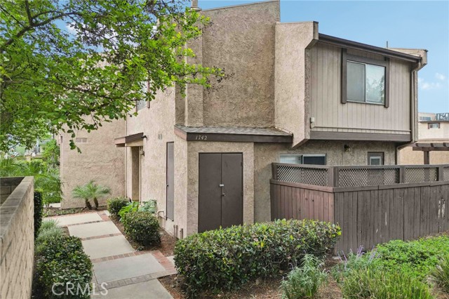 Detail Gallery Image 23 of 25 For 1742 S Mountain Ave #E,  Ontario,  CA 91762 - 2 Beds | 2 Baths