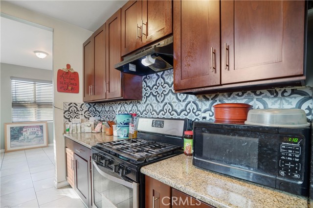 Detail Gallery Image 18 of 25 For 1365 N Crescent Ave, San Bernardino,  CA 92405 - 5 Beds | 2/1 Baths