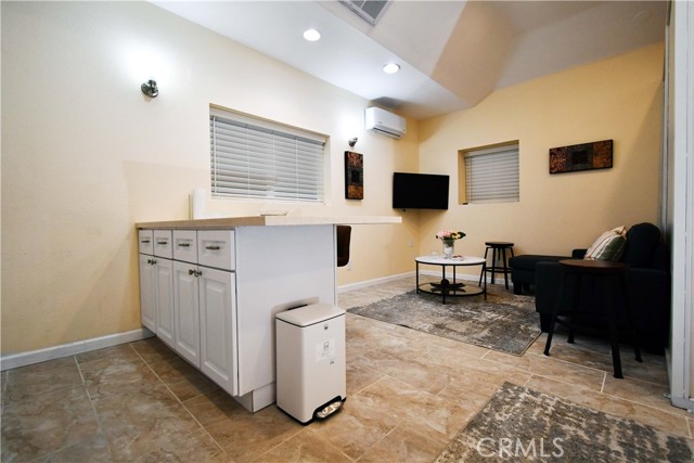 Detail Gallery Image 36 of 42 For 6508 Moorcroft Ave, Woodland Hills,  CA 91303 - 5 Beds | 3/1 Baths