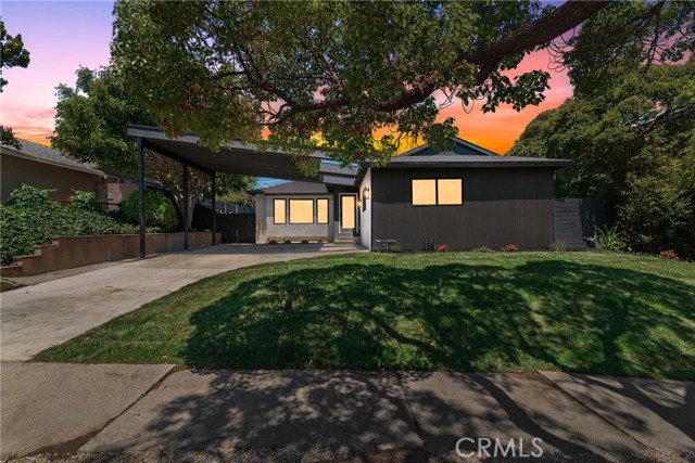 13007 Dewey Street, Los Angeles CA: https://media.crmls.org/medias/997cdb4c-b943-4a91-9f58-cbb7a4b6ad1f.jpg