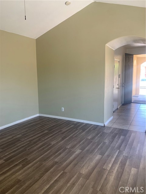 1561 Palma Bonita, Perris CA: https://media.crmls.org/medias/997d20bf-d1bc-4331-80c0-eff25ea7b037.jpg