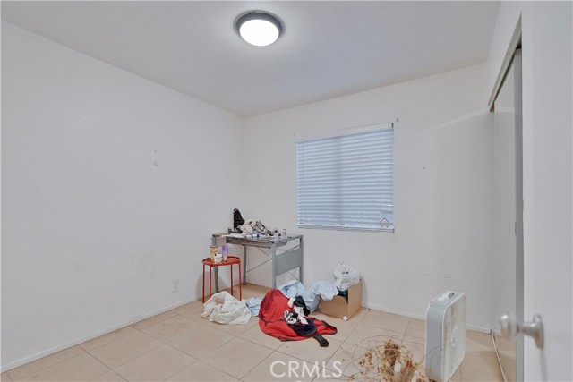 Detail Gallery Image 12 of 18 For 16575 via Montana, Desert Hot Springs,  CA 92240 - 4 Beds | 2 Baths