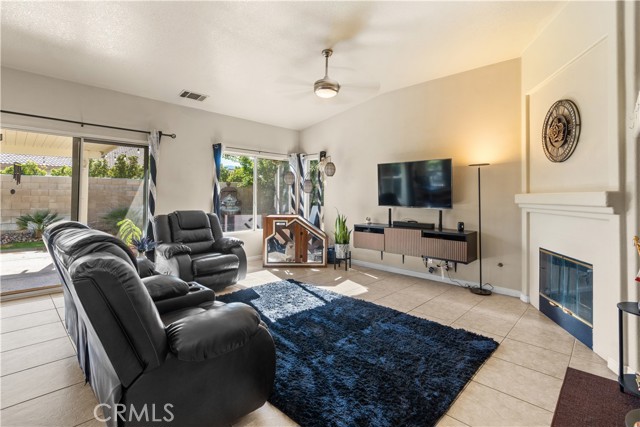 Detail Gallery Image 6 of 28 For 44658 Franklin Ct, La Quinta,  CA 92253 - 4 Beds | 3/1 Baths
