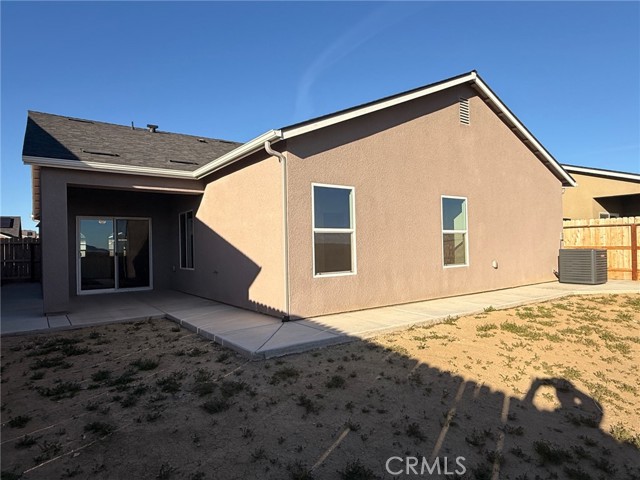 Detail Gallery Image 14 of 28 For 1105 E Orange St, Avenal,  CA 93204 - 4 Beds | 2 Baths