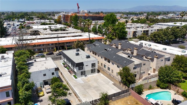 Detail Gallery Image 44 of 49 For 7010 a Lennox Ave a,  Van Nuys,  CA 91405 - 4 Beds | 2 Baths