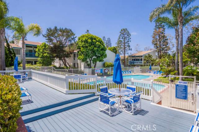 649 Prospect Avenue, Redondo Beach, California 90277, 2 Bedrooms Bedrooms, ,2 BathroomsBathrooms,Residential,Sold,Prospect,SB14132096