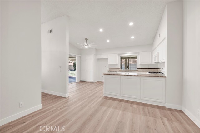 Detail Gallery Image 8 of 38 For 29296 Knoll Ct, Menifee,  CA 92586 - 3 Beds | 2 Baths