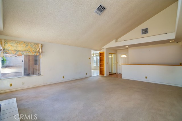 59019 Pueblo Trail, Yucca Valley CA: https://media.crmls.org/medias/997ff54c-0b97-4dd7-8e5c-c7b53f909d43.jpg