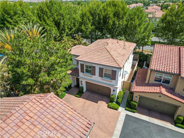 52 Norwich, Irvine CA: https://media.crmls.org/medias/99802a93-28dc-4cbb-a5f4-b4e35adad0c7.jpg