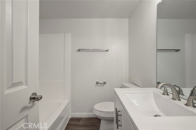 Detail Gallery Image 12 of 28 For 8801 Willis Ave #60,  Panorama City,  CA 91402 - 3 Beds | 2 Baths